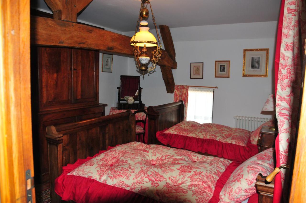 Bed and Breakfast Les Guenins Gien Exterior foto